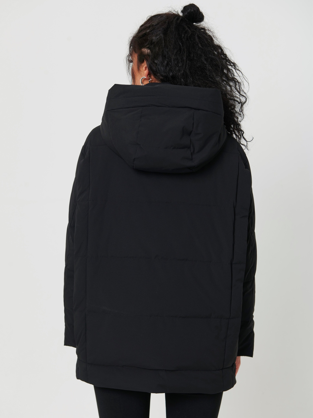 255.S23.001 Куртка женская BLACK