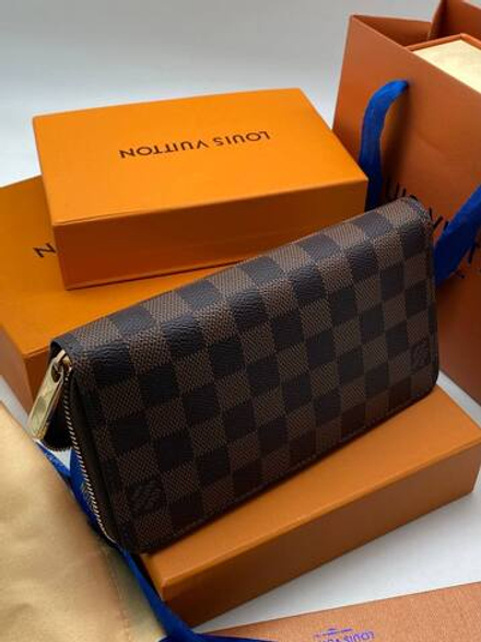 Кошелёк Louis Vuitton