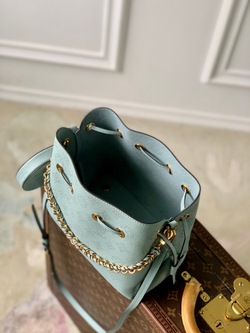 Louis Vuitton Bella
