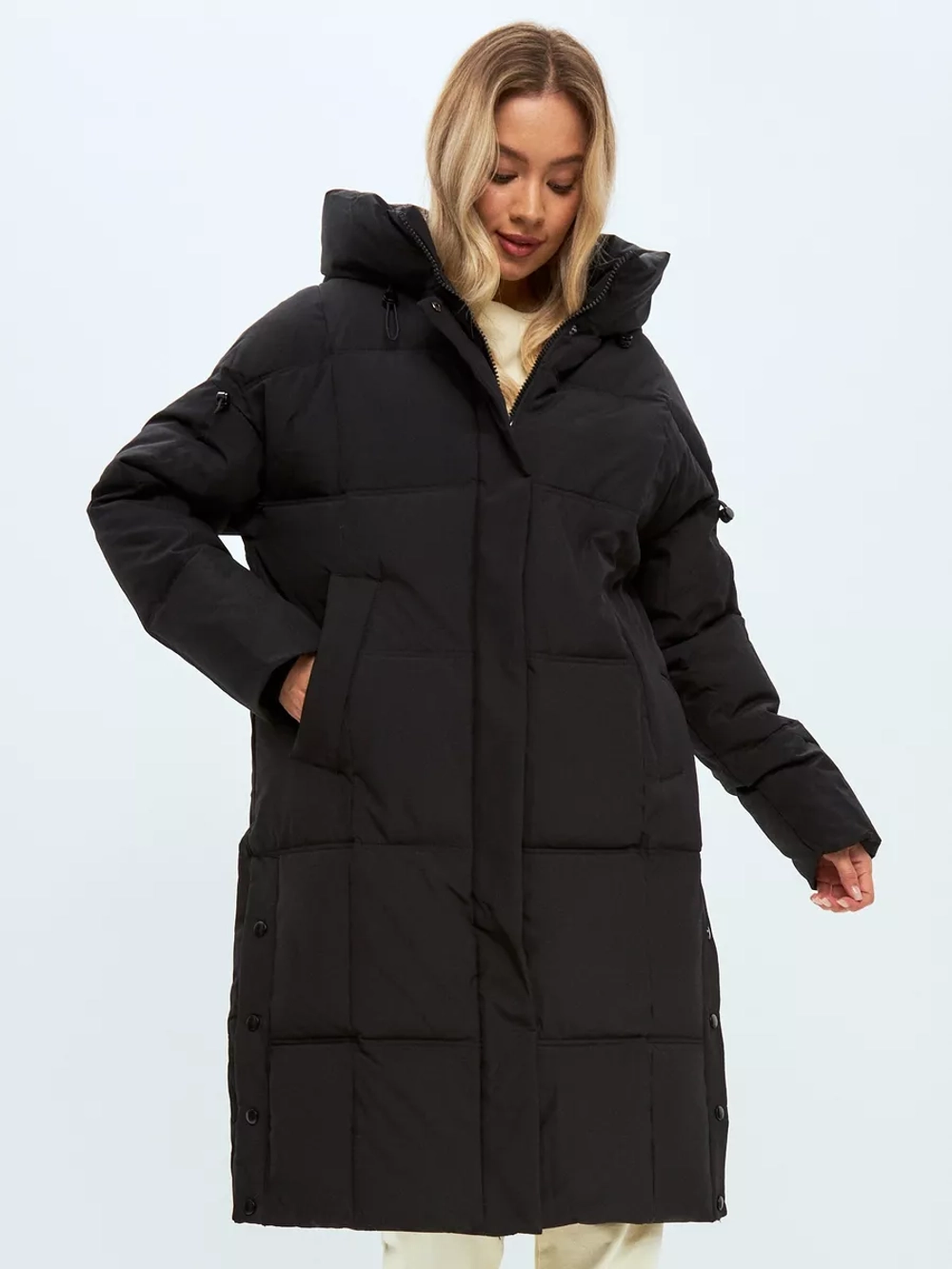 Пуховик зимний длинный с капюшоном оверсайз