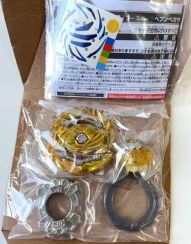 Золотая версия волчка Heaven Pegasus 10Proof Low Sen B148 от Takara Tomy