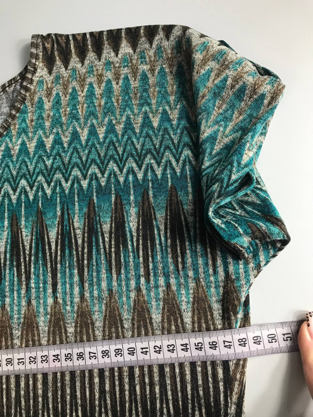 Джемпер Sharagano яркий, маркировка М, на 46 размер