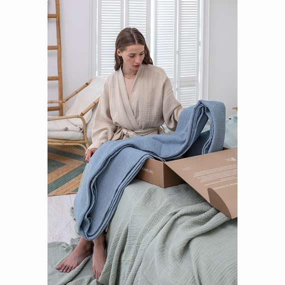 Покрывало двухстороннее из многослойного муслина джинсово-синего цвета из коллекции essential, 180х250 см