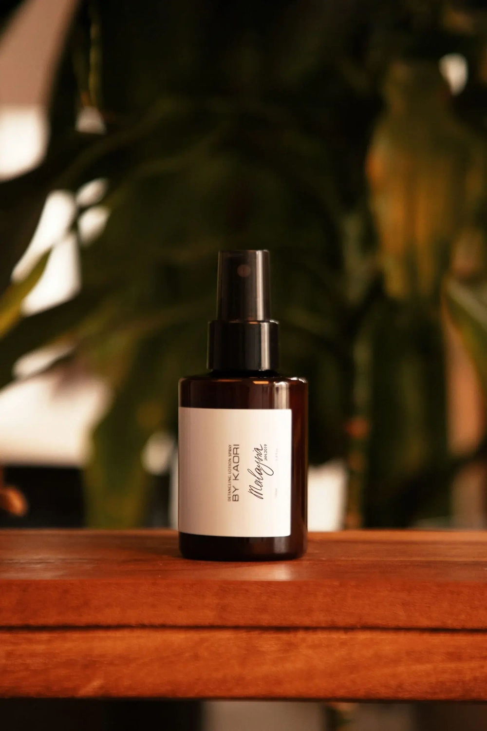 Лосьон-спрей для легкого расчесывания волос MALAYSIA