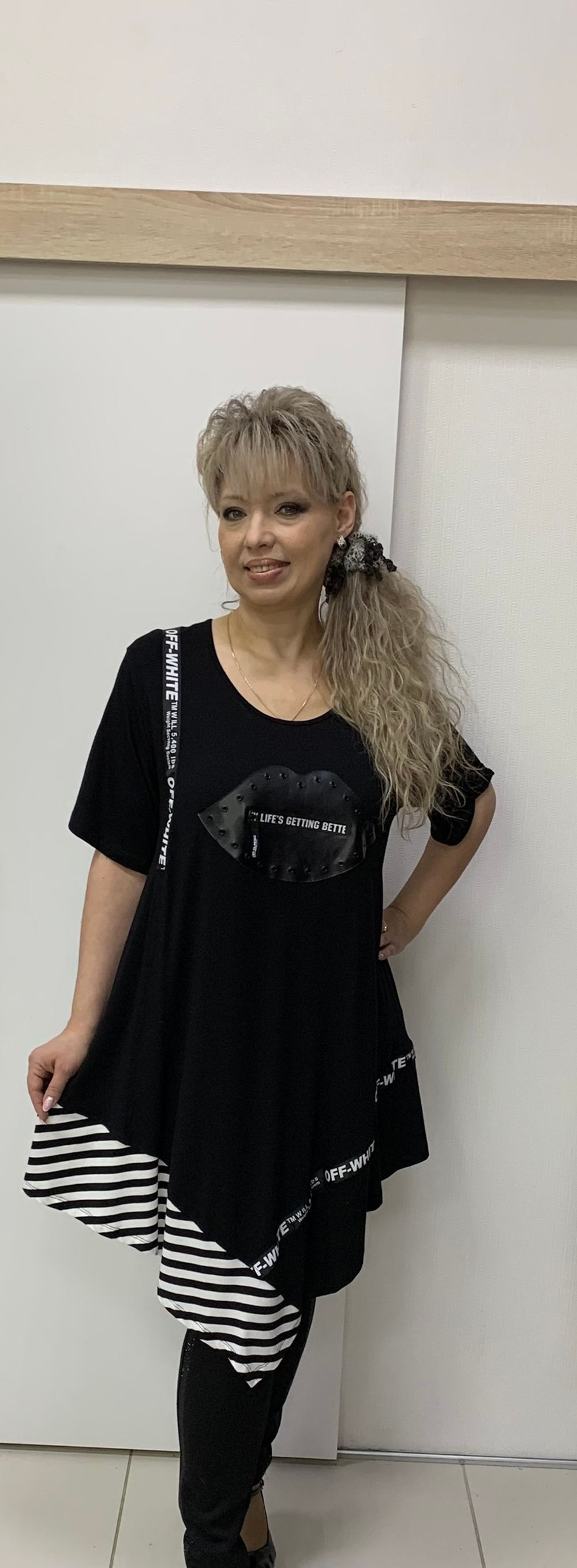 Черная туника с "губками" под эко-кожу с молнией