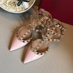 Valentino Rockstud Pumps 6.5 cm