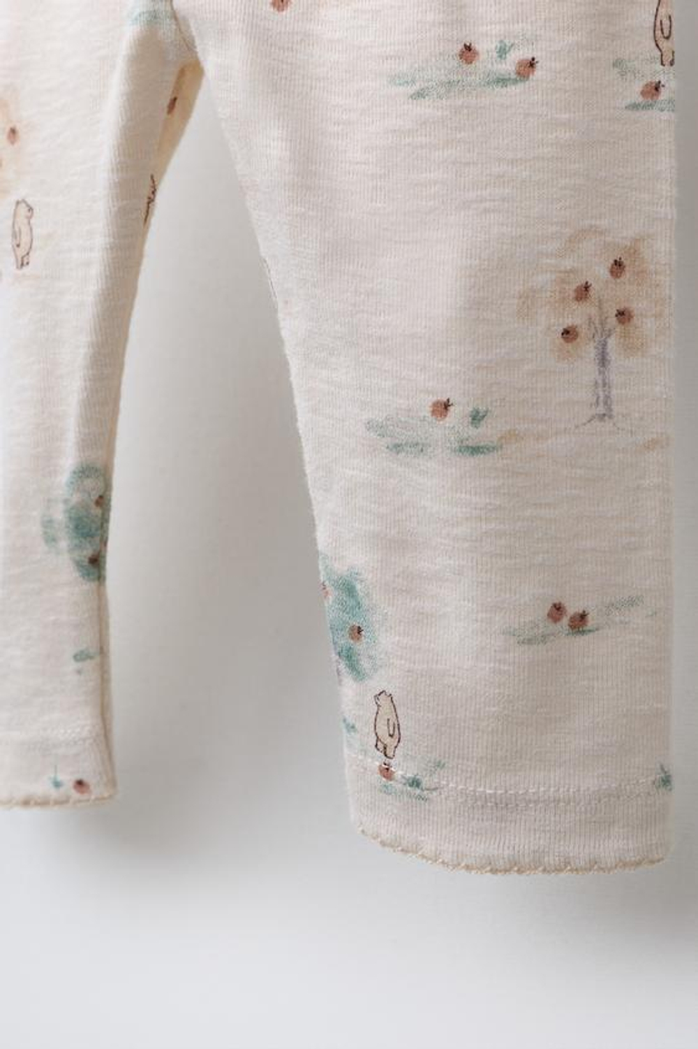 ZARA ЛЕГИНСЫ С ПРИНТОМ «ЛЕС», ЭКРЮ