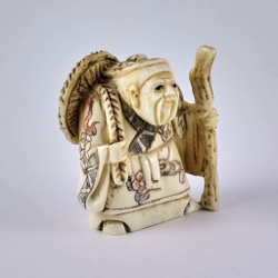 Нэцкэ Дзюродзин с посохом и волшебной шляпой