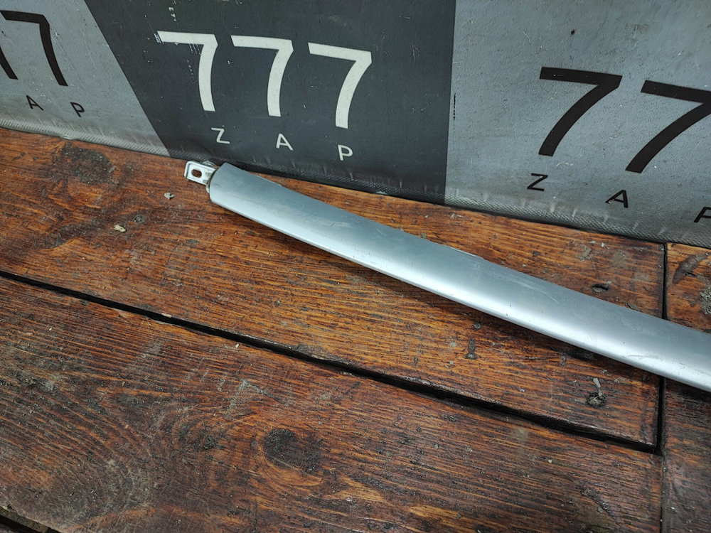 Молдинг решетки радиатора Geely Coolray 19-24 Б/У Оригинал 6013024400