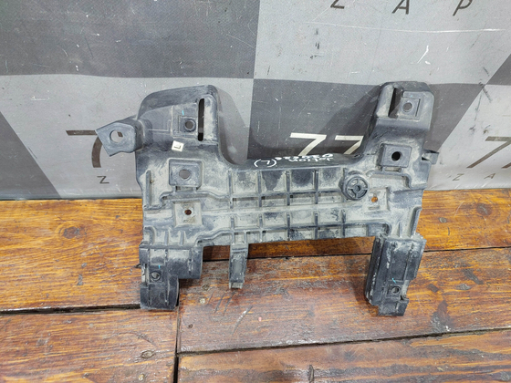 Кронштейн решетки радиатора левый Haval Jolion 21-нв Б/У Оригинал 5509117XST01A