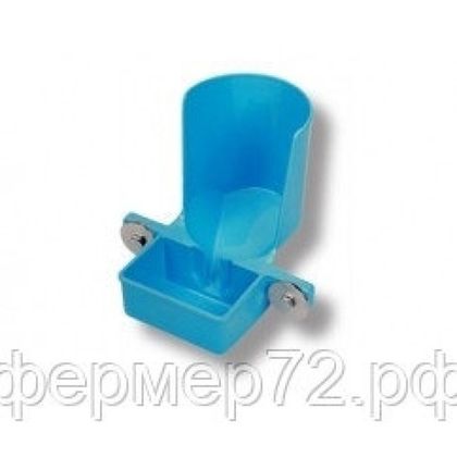 Поилка под бутылку