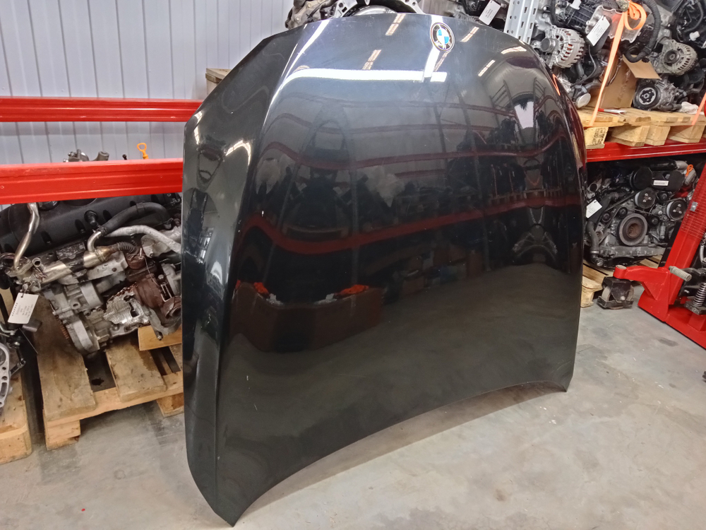 Капот на BMW 7 F01 F02 F03