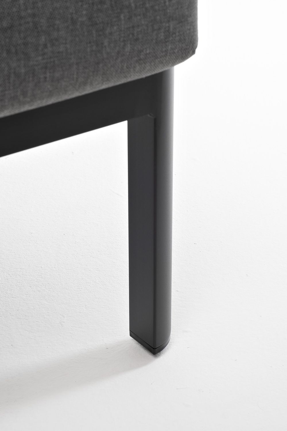 "Сан Ремо" кресло плетеное из роупа садовое, каркас алюминий темно-серый, роуп серый, ткань серая