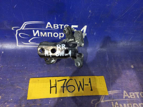 Петля двери задней правой MITSUBISHI PAJERO IO 1999