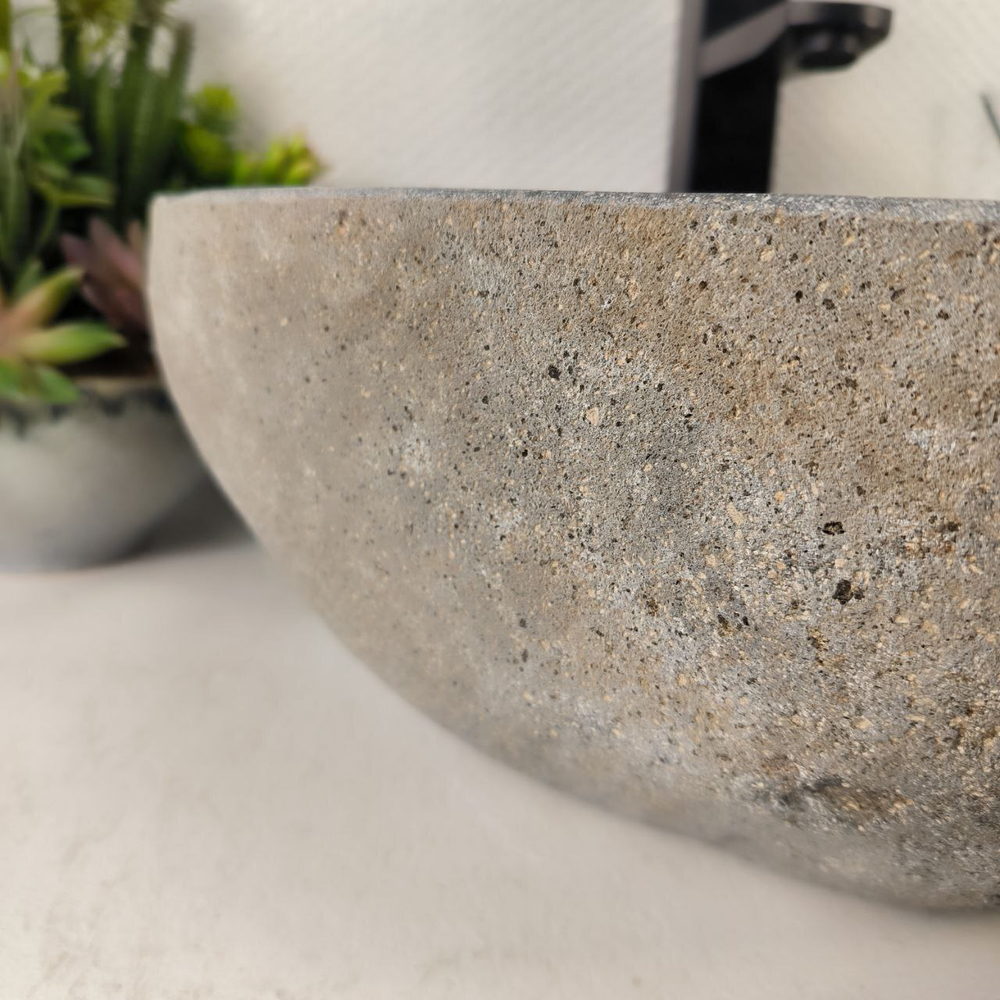 Раковина из речного камня RS-65055 46*37*15 0861