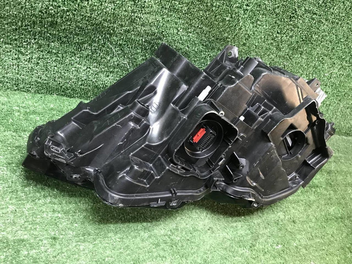 Фара правая Volvo V90 2 (2016-2020) Full LED