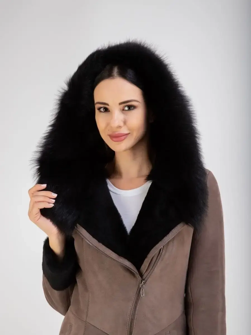 Дубленка женская натуральная длинная с капюшоном Турция