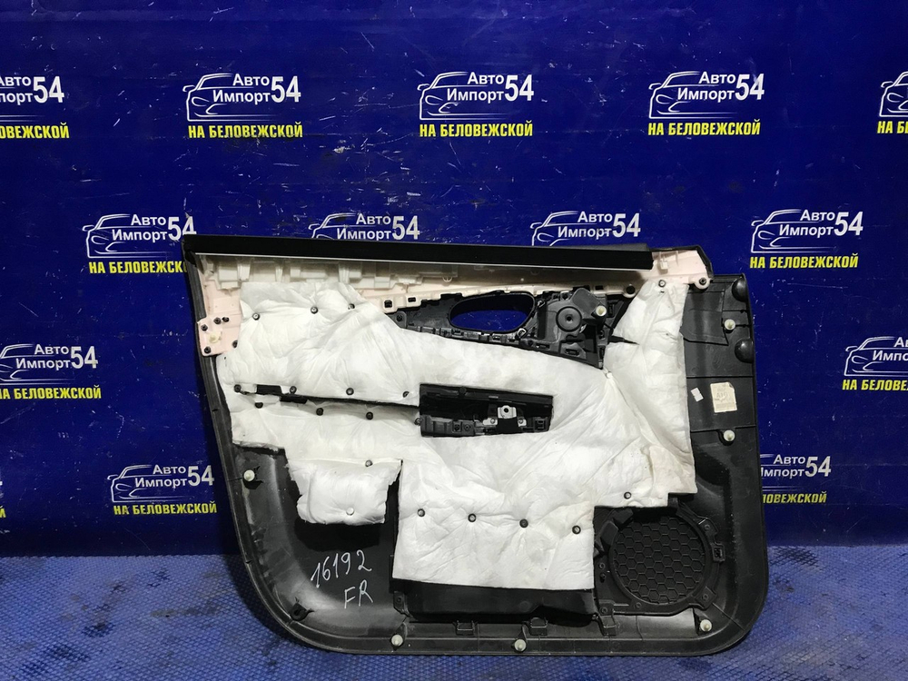 Обшивка двери NISSAN X-TRAIL 2013-2017
