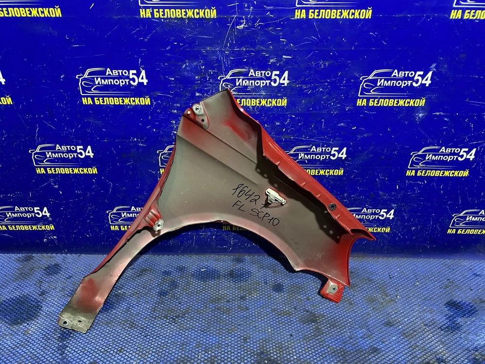 Крыло переднее левое TOYOTA VITZ 1999-2005