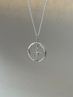 подвеска компас с индивидуальной гравировкой