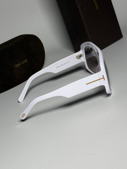 Солнцезащитные очки Tom Ford