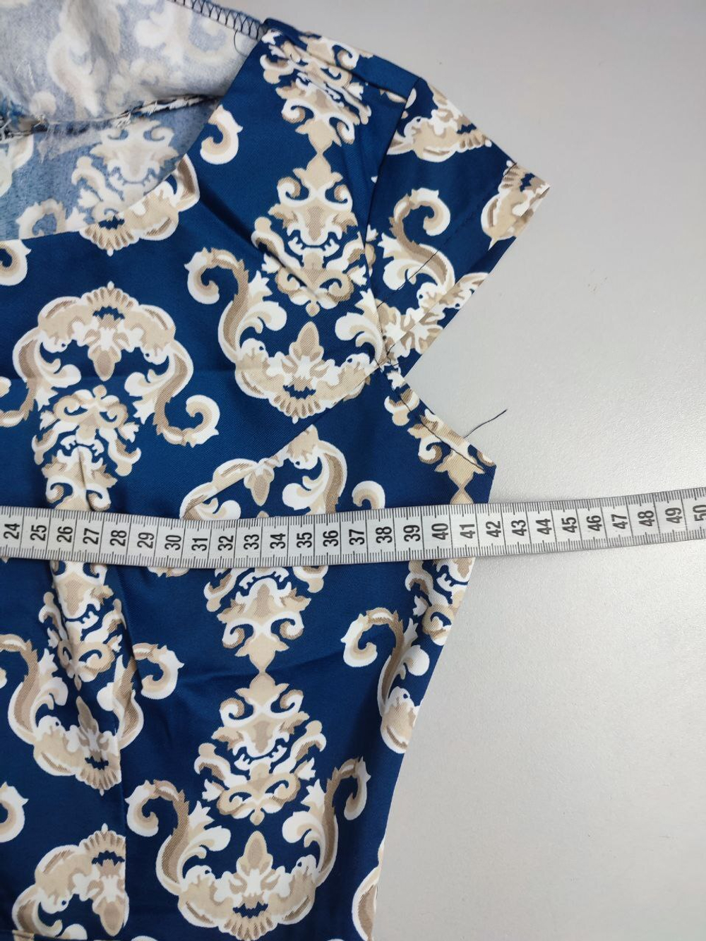 Платье с коротким рукавом 42 размер