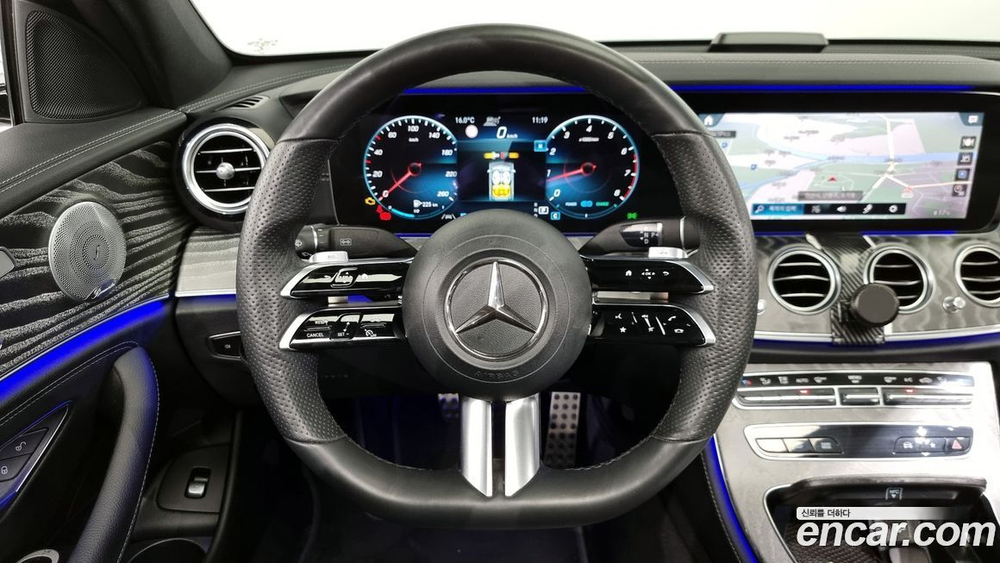 Mercedes-Benz E-Class W213 E350 4MATIC AMG Line (01.2021)