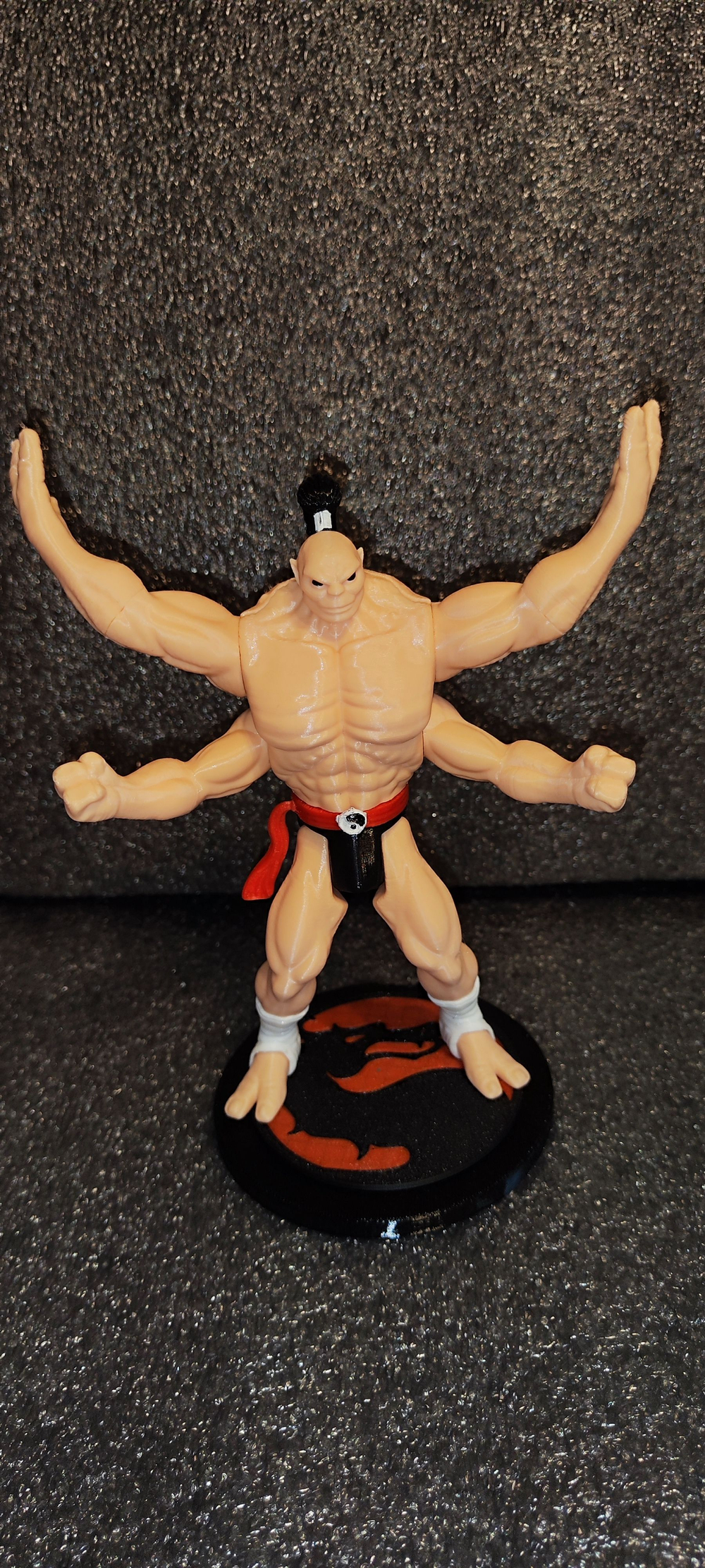 подвижная фигурка ,,Принц Горо,, Mortal Kombat, пластик, цвет телесный