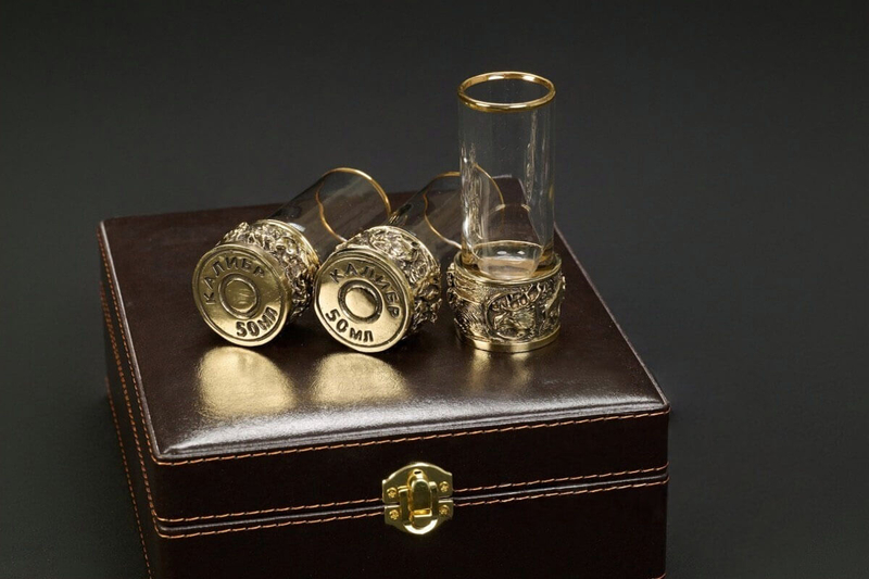 Набор стопок патрон "Охота" 3 шт. в подарочной кейсе с художественным оформлением