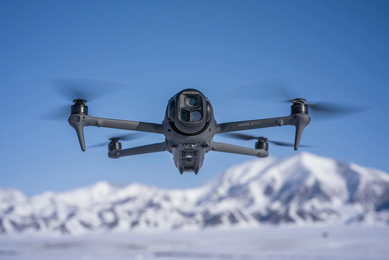 После эксплуатации DJI Mavic 4 Pro в течение нескольких недель можно оценить работу его 360-градусного стабилизатора и датчика LiDAR.