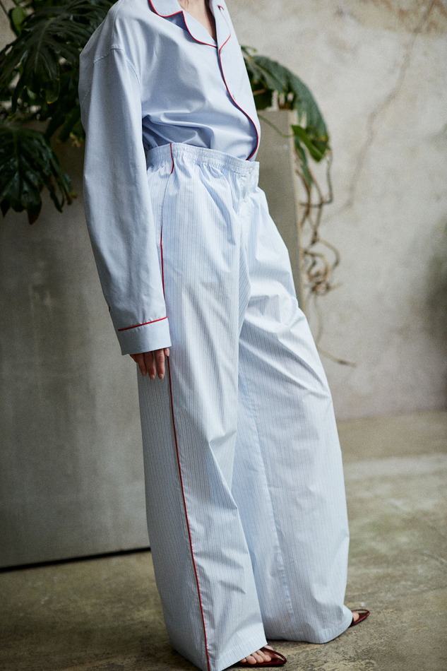 Брюки из хлопка Гуччи в полоску голубой/белый