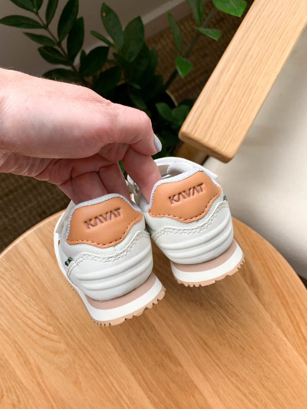 Кроссовки Kavat