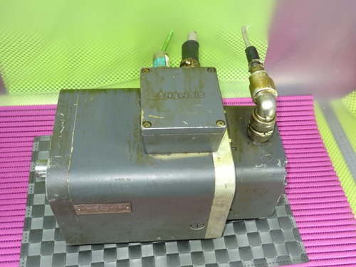 SIEMENS 1FT5101-0AC02-2-Z