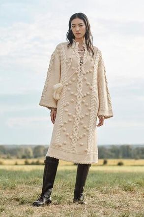 Платья