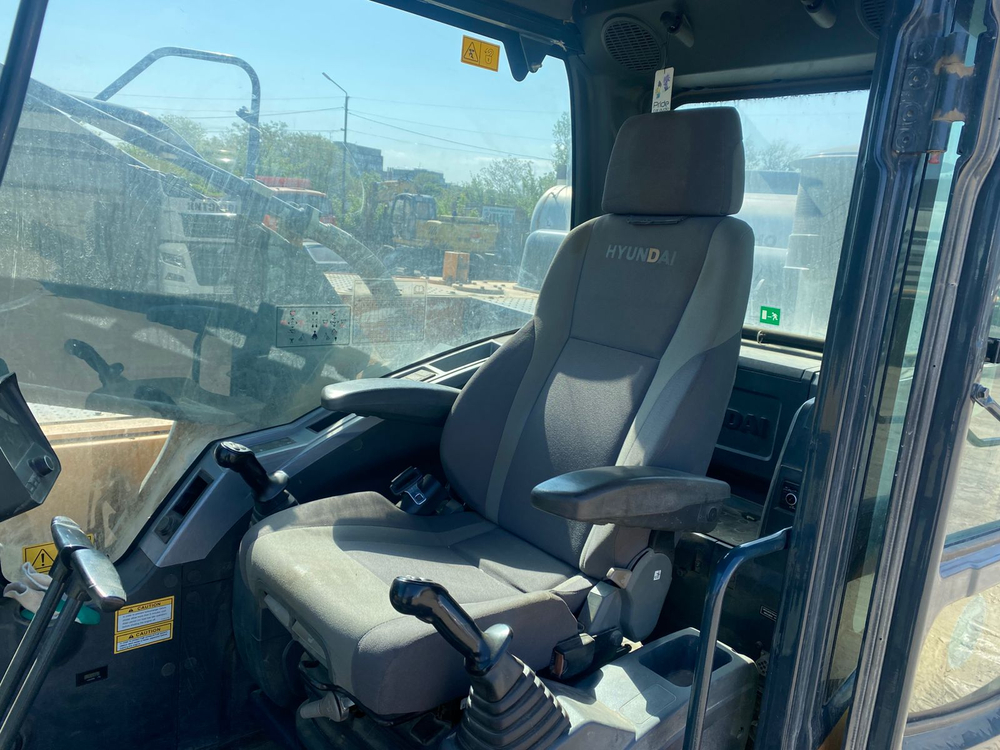 Hyundai R350 Экскаватор R350LVS (Дизельный, 8,9 л, 248 л.с., АТ)