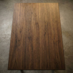 Cтол из массива кавказского дуба, классика