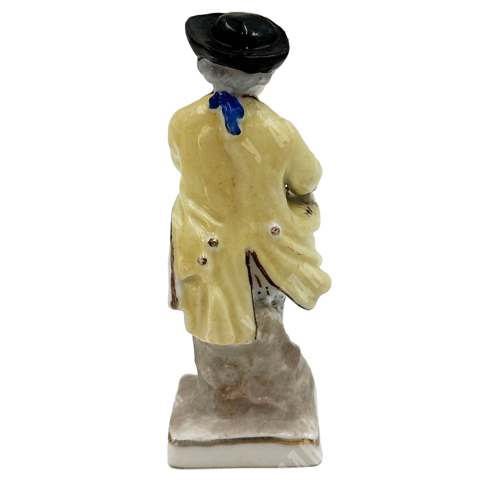 [Коллекционный предмет] Фарфоровая статуэтка "Мальчик с виноградом". G8. Мейсен (Meissen), Германия.