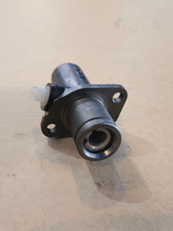 Цилиндр сцепления главный МАЗ подпедальный FENOX