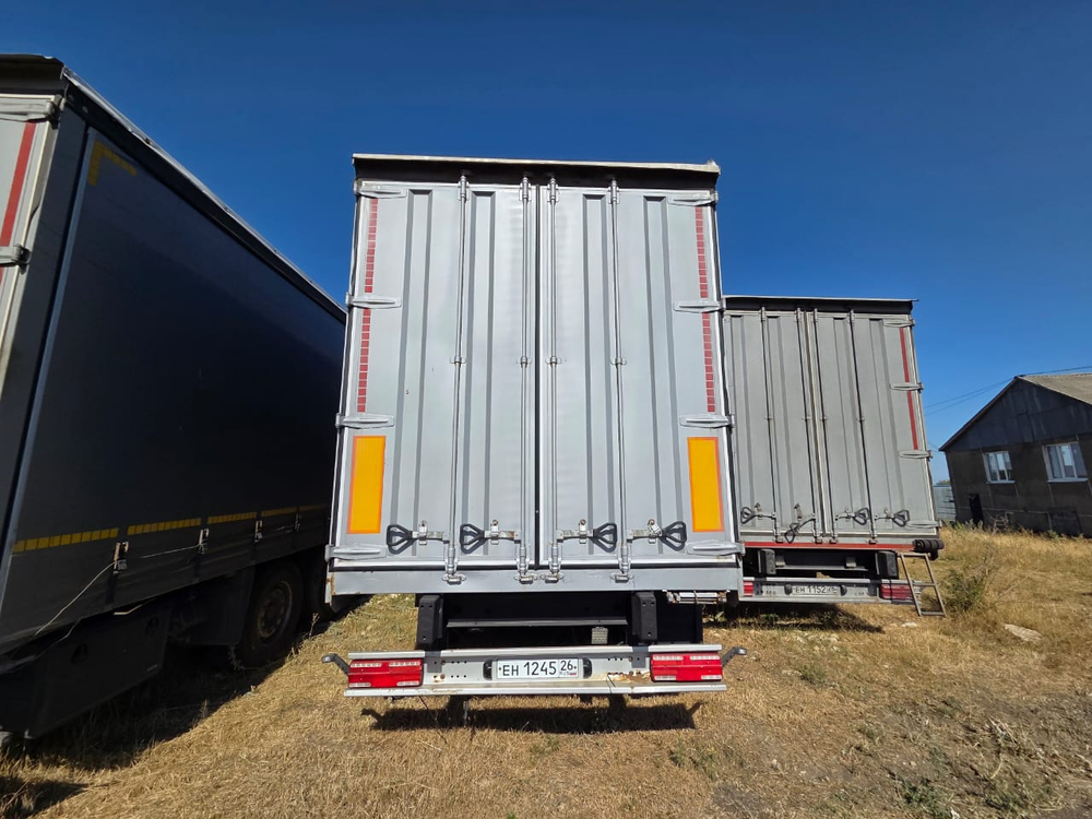 Ставропольский завод Автоприцепов 9253* Полуприцеп шторный 925313