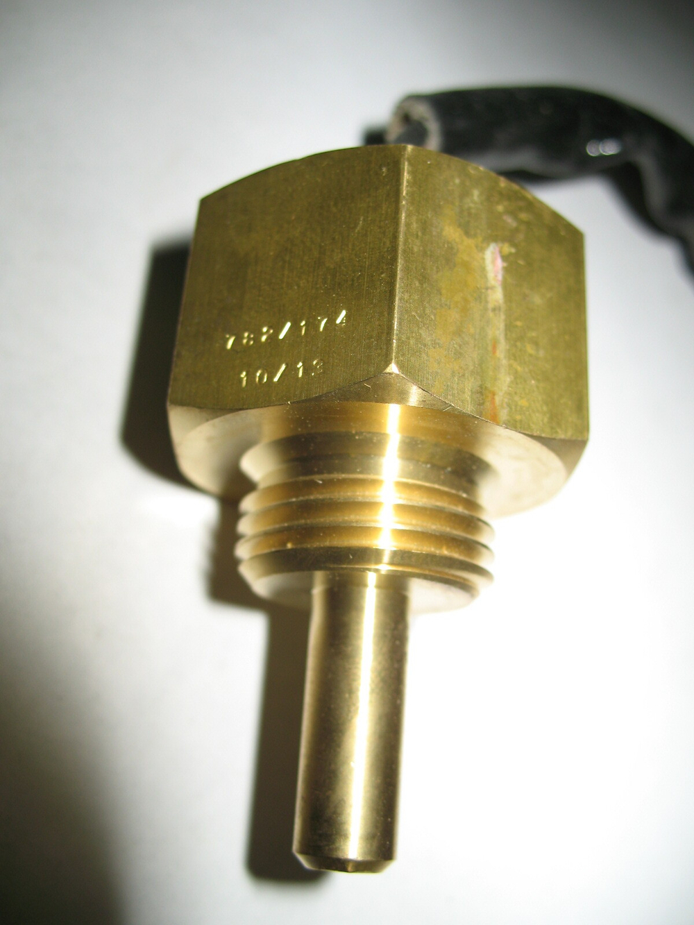 Датчик аварийной остановки двигателя / SENSOR АРТ: 10000-00800