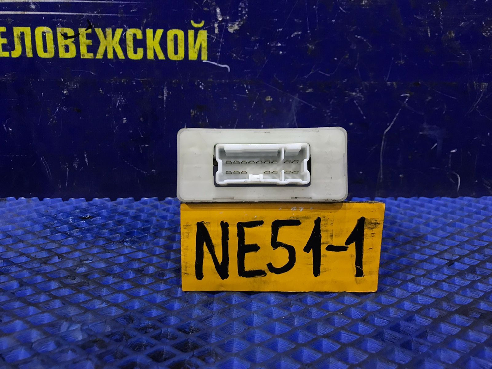 Блок управления NISSAN ELGRAND 2005