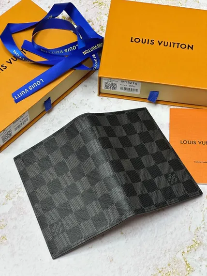 Обложка для паспорта Louis Vuitton Damier Graphite