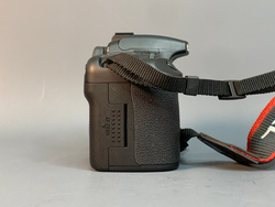 Canon EOS 30D kit EF-S 18-55mm 3.5-5.6 ll