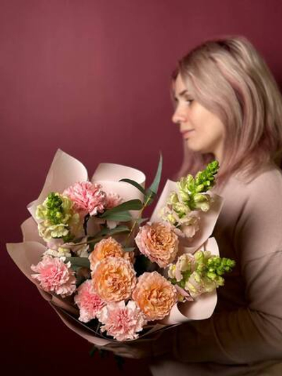 Сборный букет “Фантазия луны”