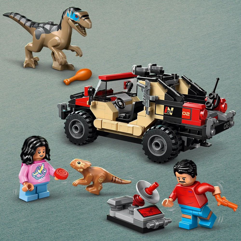 LEGO Jurassic World - Побег на внедорожнике от раптора 76972