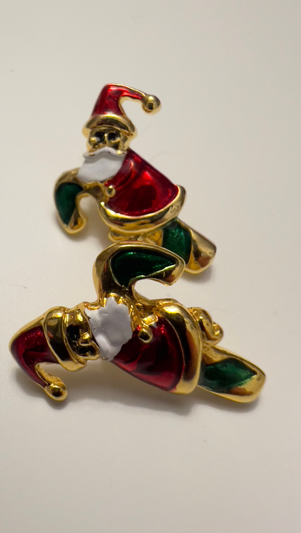 Новогодние серьги пусеты с сантой