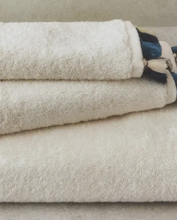 ZARA HOME БАННОЕ ПОЛОТЕНЦЕ С КИСТОЧКАМИ, СИНИЙ