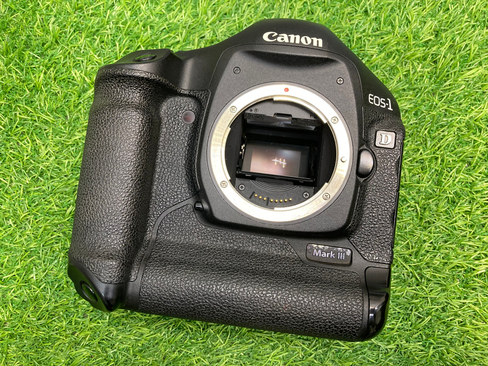 Canon EOS 1D Mark III
