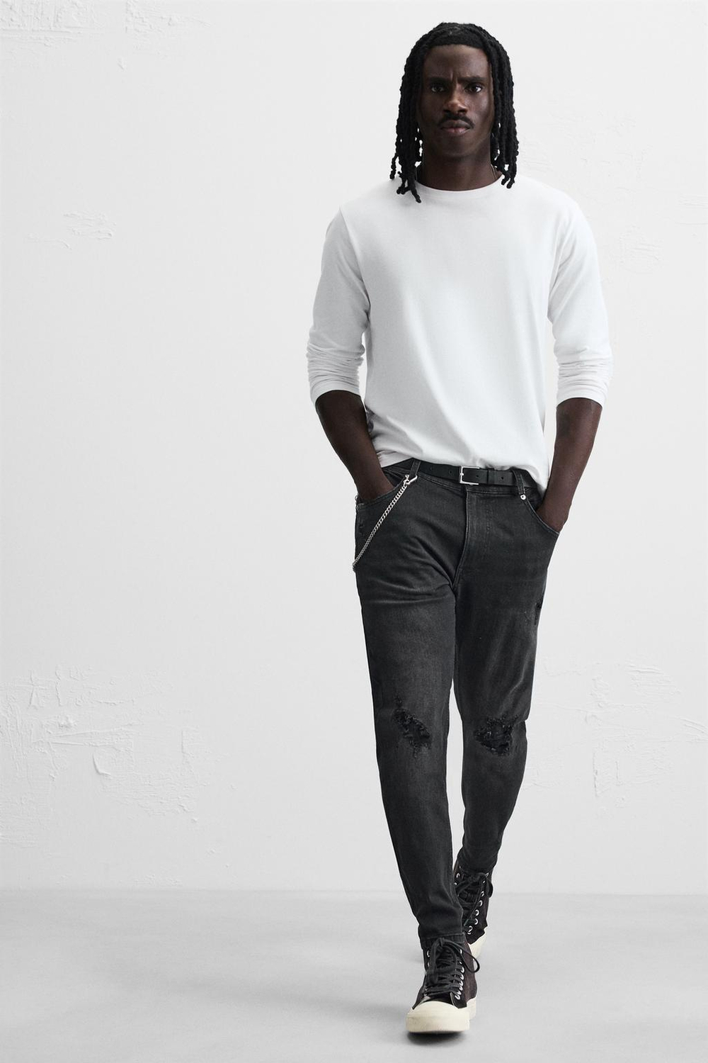 Джинсы skinny fit с разрезами