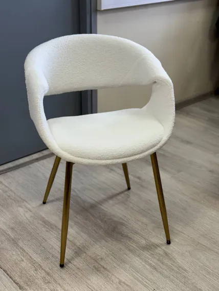 Стул Curv Soft, белый с золотыми ножками